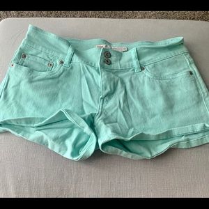 Levi’s Shorty Shorts